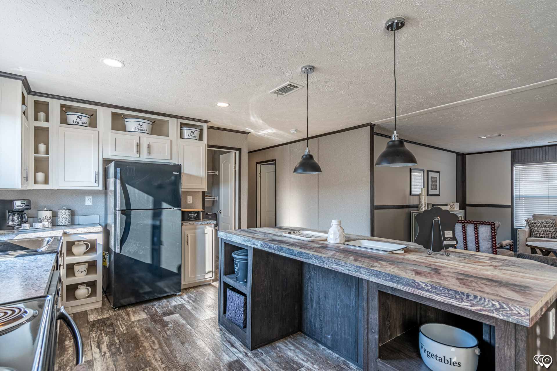 Palm Harbor 32684G from Palm Harbor Village of Austin on Ben White Blvd